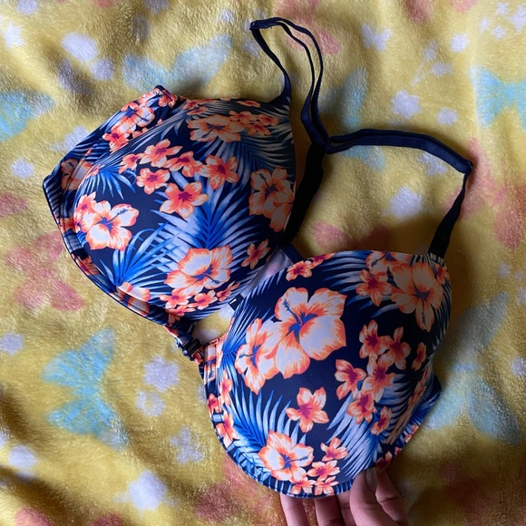 PINK Victoria's Secret Other - Pink by Victorias Secret Bra - Size 36D